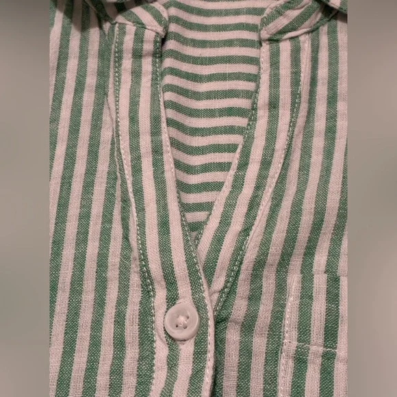 beachlunchlounge collection Linen/Cotton green & white stripe top. Size Small. - Picture 4 of 12